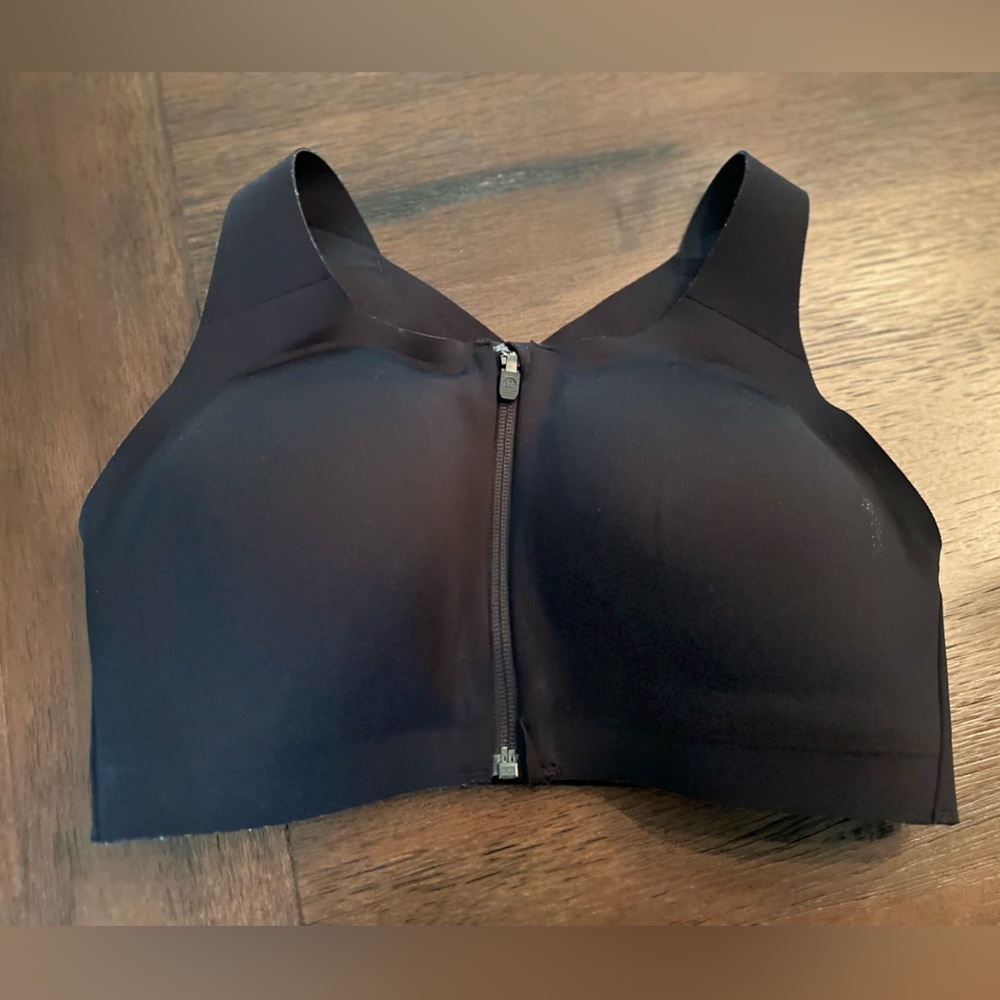 Lululemon Athletica Black Zipper Sports Bra high impact 34DD Women’s